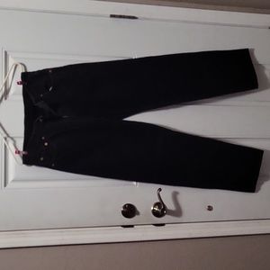 550 30x32 Black Levis